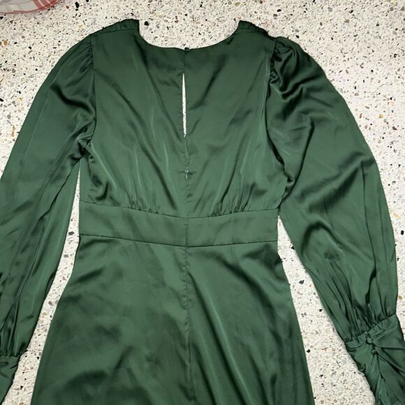 Alexia Admor Alysa midi dress side skit emerald green satin 6 - Picture 9 of 10